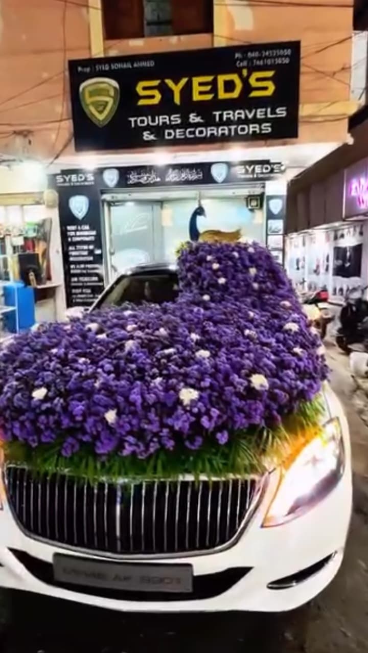 Showcase by Syeds Travels And Decorators